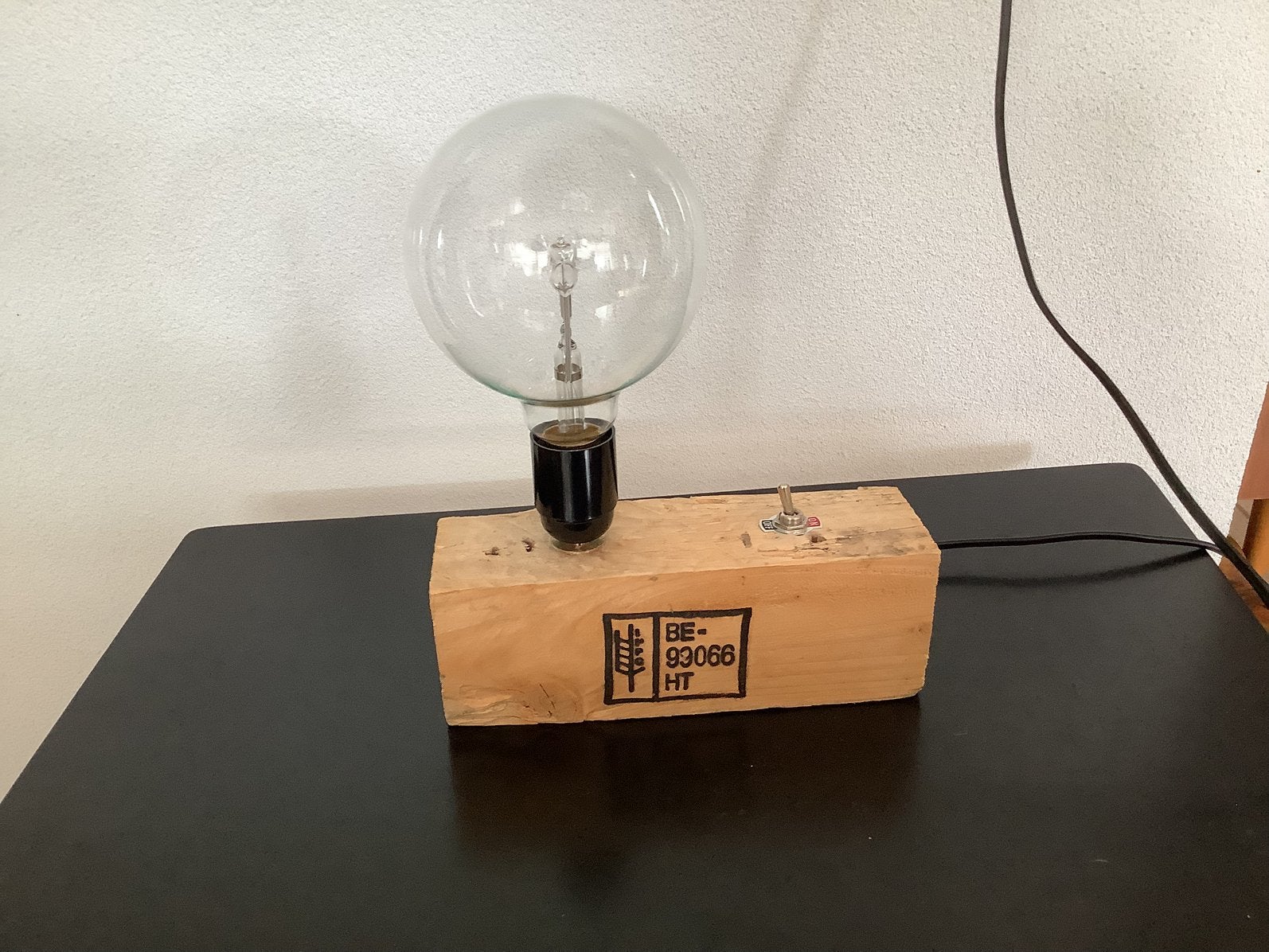 Industiele design lamp, Ophalen of Verzenden, Zo goed als nieuw, Hout, Design