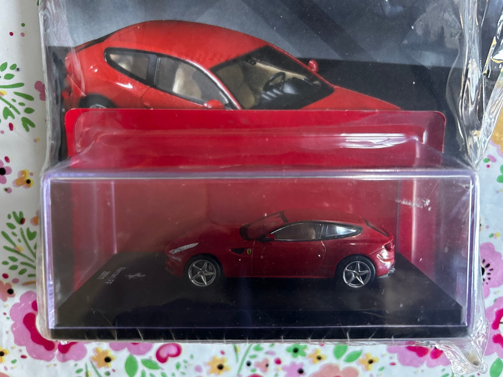 Ferrari FF (2011) Ferrari GT 1/64 collectie, Hobby en Vrije tijd, Ophalen of Verzenden, Nieuw, Auto