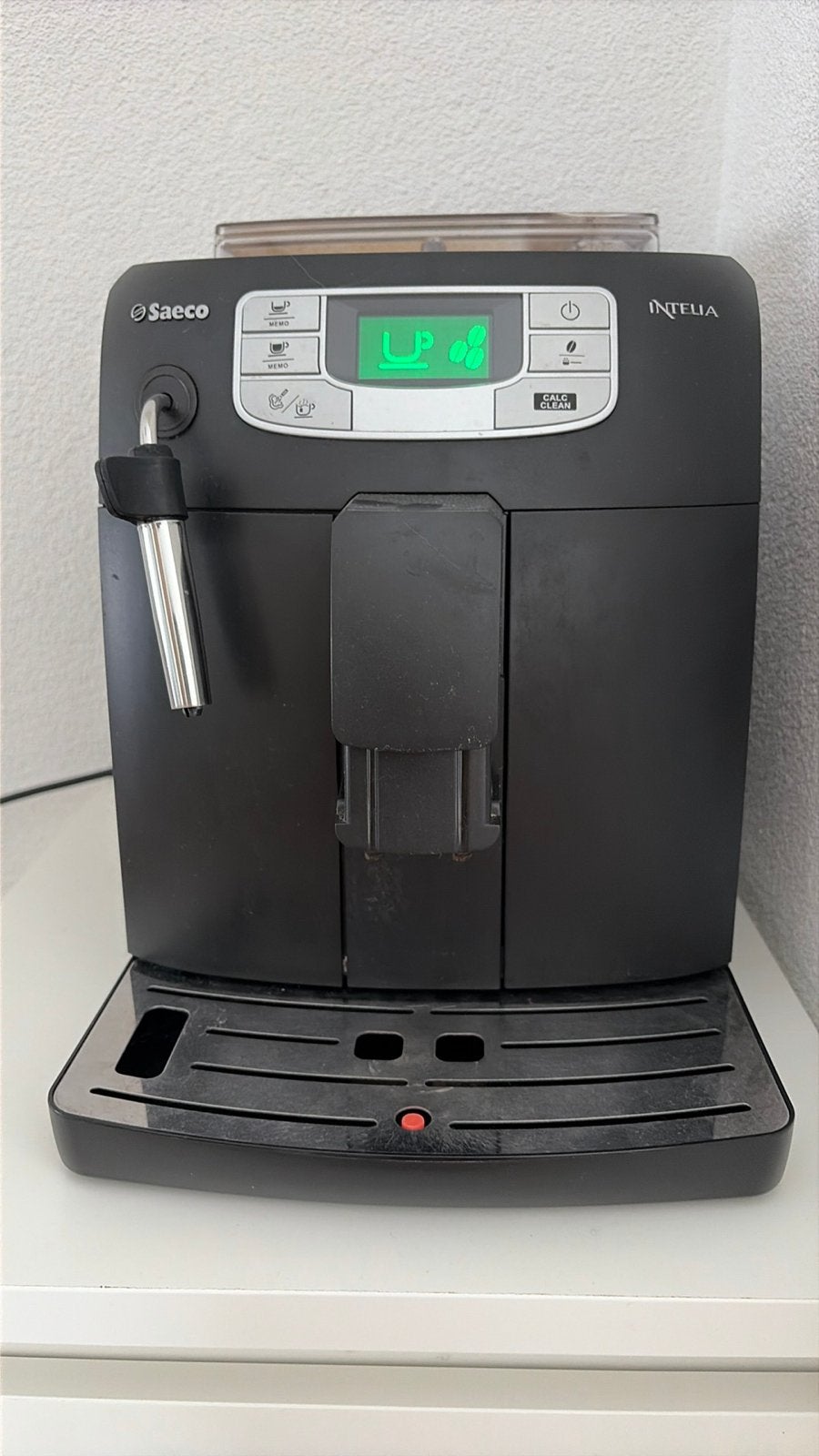 Saeco Intelia HD8751 - Volautomatische Espressomachine, Witgoed en Apparatuur, Koffiezetapparaten, Ophalen, Gebruikt, Espresso apparaat