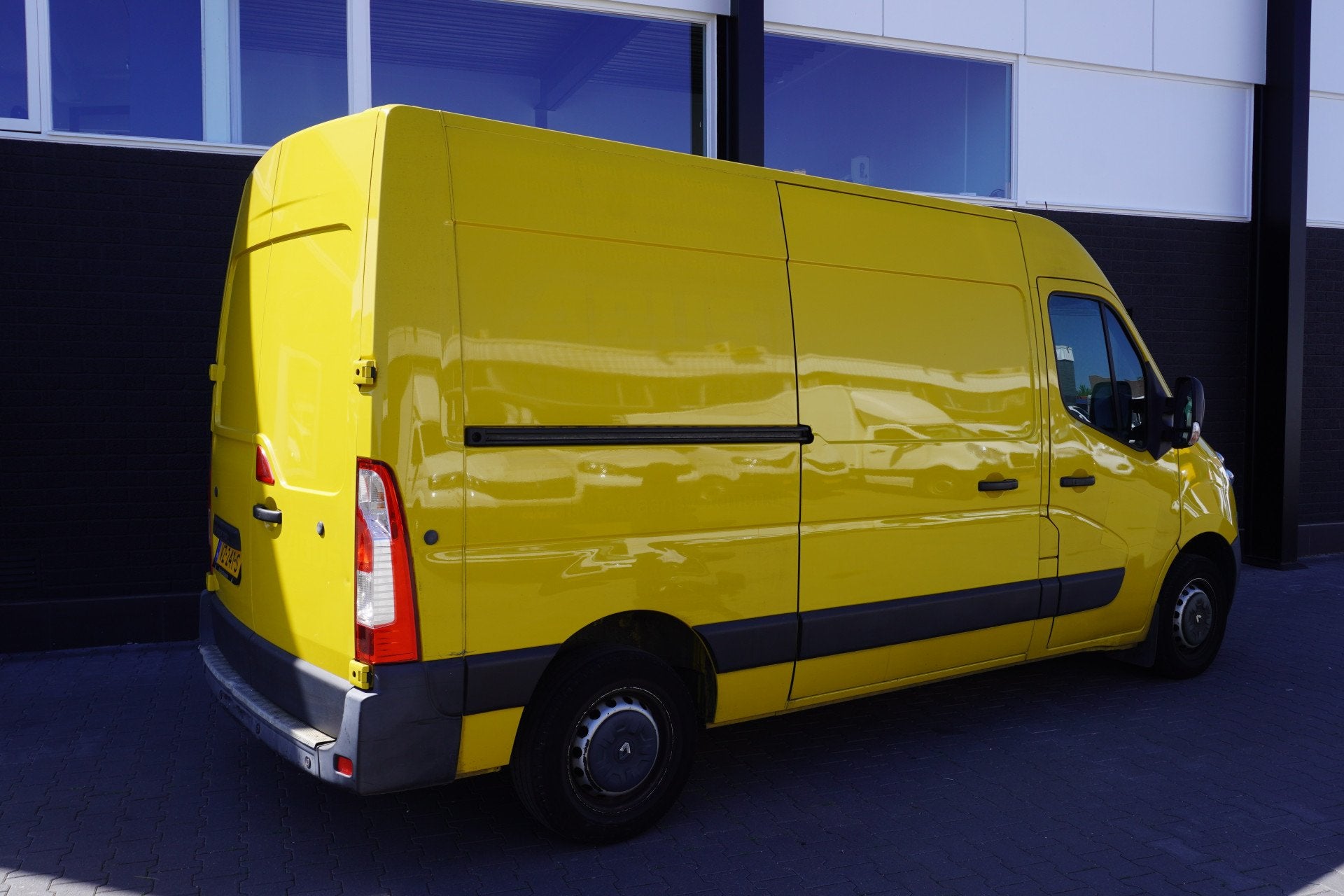 Renault Master 2.3 dCi 163PK 2x Schuifdeur L2H2 EURO 6 - Air, Voorwielaandrijving, Stof, Gebruikt, Renault