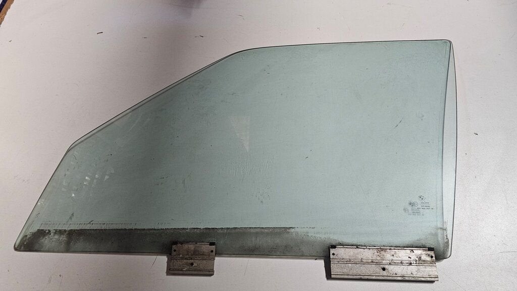 Zijruit raam groen linksvoor BMW E30 4 deurs vanaf 4/1988 51, Gebruikt, -, Deur, -