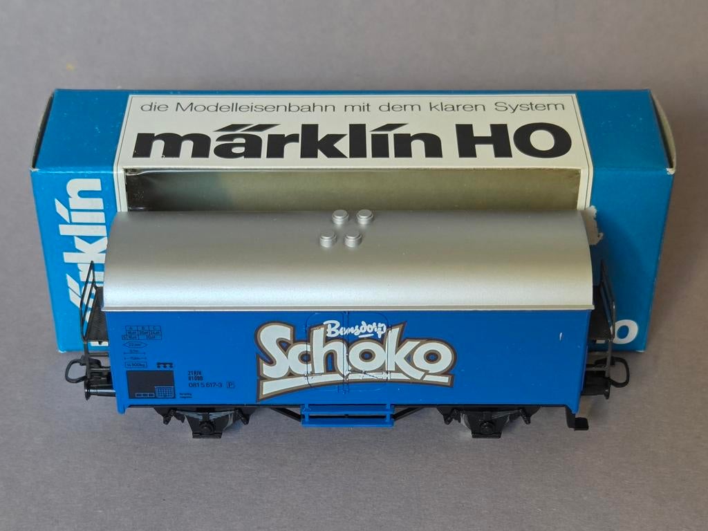 Winkelnieuwe Märklin 4559 Reclamewagen ‘Bensdorp Schoko’, Wisselstroom, Wagon, Ophalen of Verzenden, Märklin