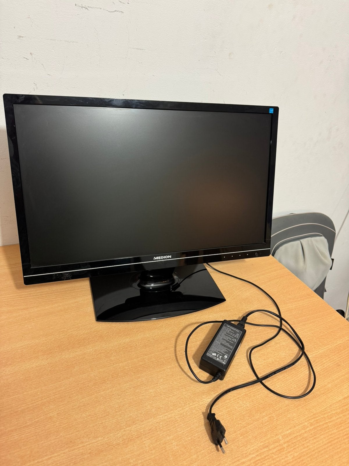 Full HD Monitor Medion 12V /Geluid / HDMI /VGA /DVI / Audio, Full HD, Ophalen of Verzenden, Zo goed als nieuw, VGA