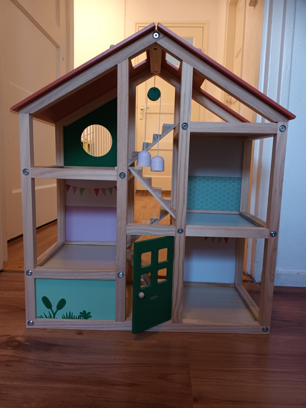 Houten Poppenhuis Hema- Zo goed als nieuw, Kinderen en Baby's, Speelgoed | Poppenhuizen, Ophalen, Zo goed als nieuw, Poppenhuis