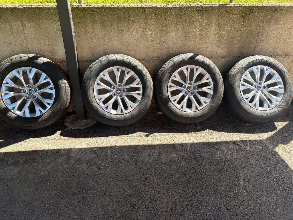 VW Touareg / Audi Q 7 / 18 inch zomer, 18 inch, Gebruikt, Velg(en), 235 mm