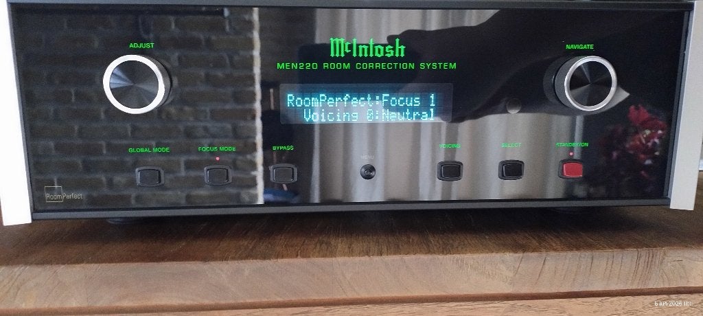 MCINTOSH MEN220 – High-End Room Correction System, Zo goed als nieuw, 120 watt of meer, Stereo, Ophalen