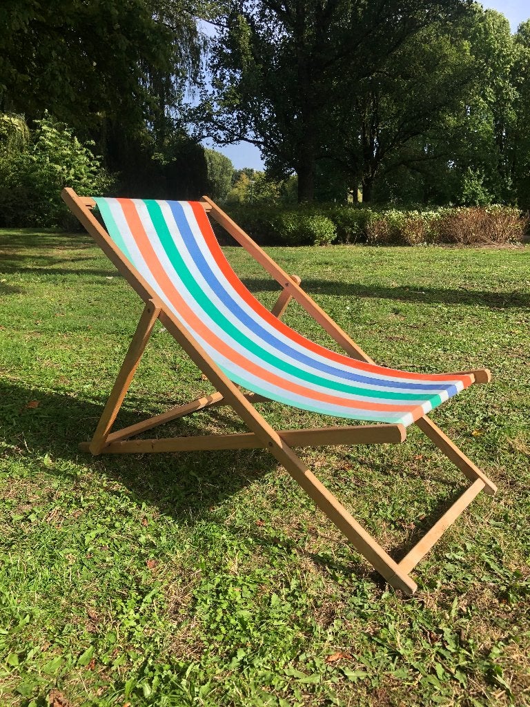 Vintage strandstoel, jaren 70, in vrolijke kleuren., Tuin en Terras, Ophalen of Verzenden, Zo goed als nieuw, Hout, Inklapbaar