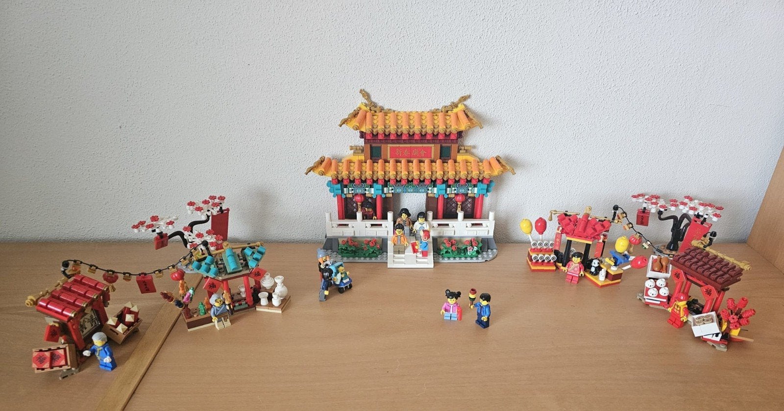 LEGO Chinese Nieuwjaar Tempelbeurs (80105) - Compleet!, Overige thema's, Lego, Ophalen of Verzenden, Zo goed als nieuw