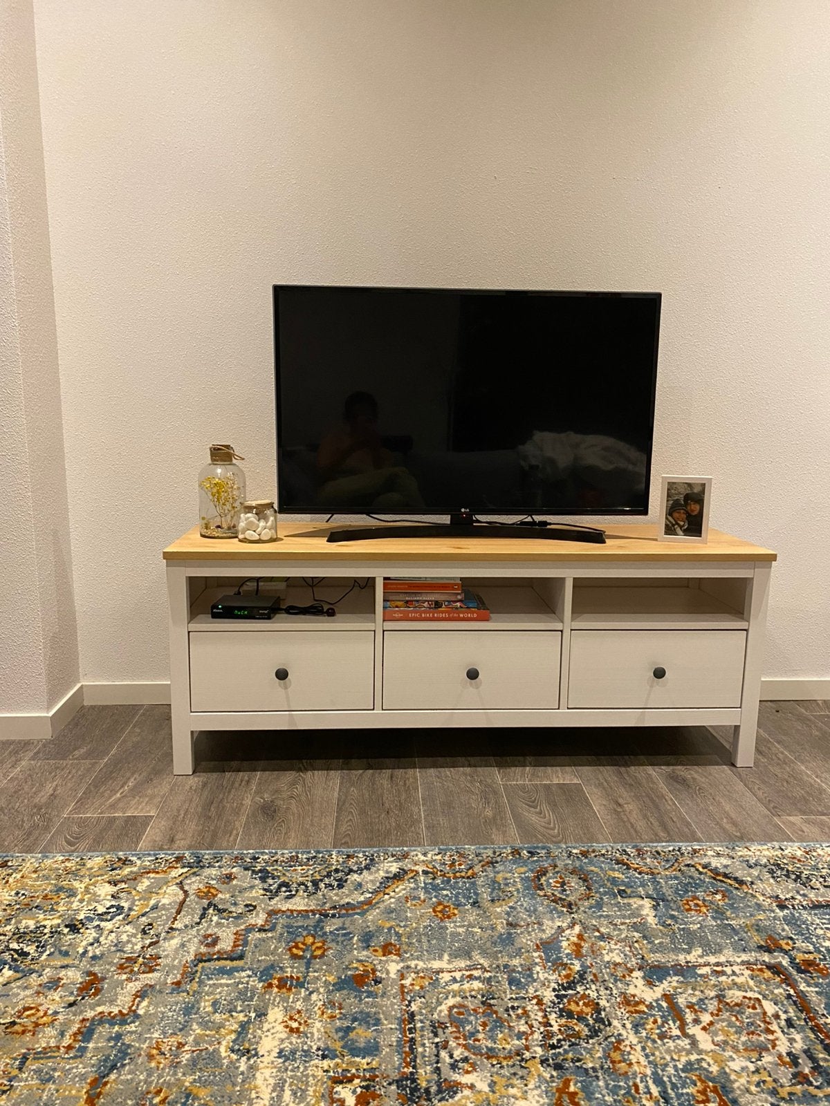IKEA HEMNES tv-meubel, Ophalen, Zo goed als nieuw, 25 tot 50 cm, Minder dan 100 cm