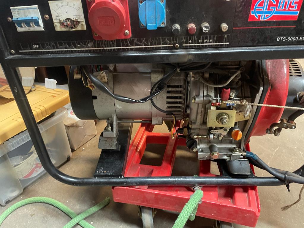 AIR-COOLED DIESEL GENERATOR aggregaat een beuker, Ophalen of Verzenden, Zo goed als nieuw