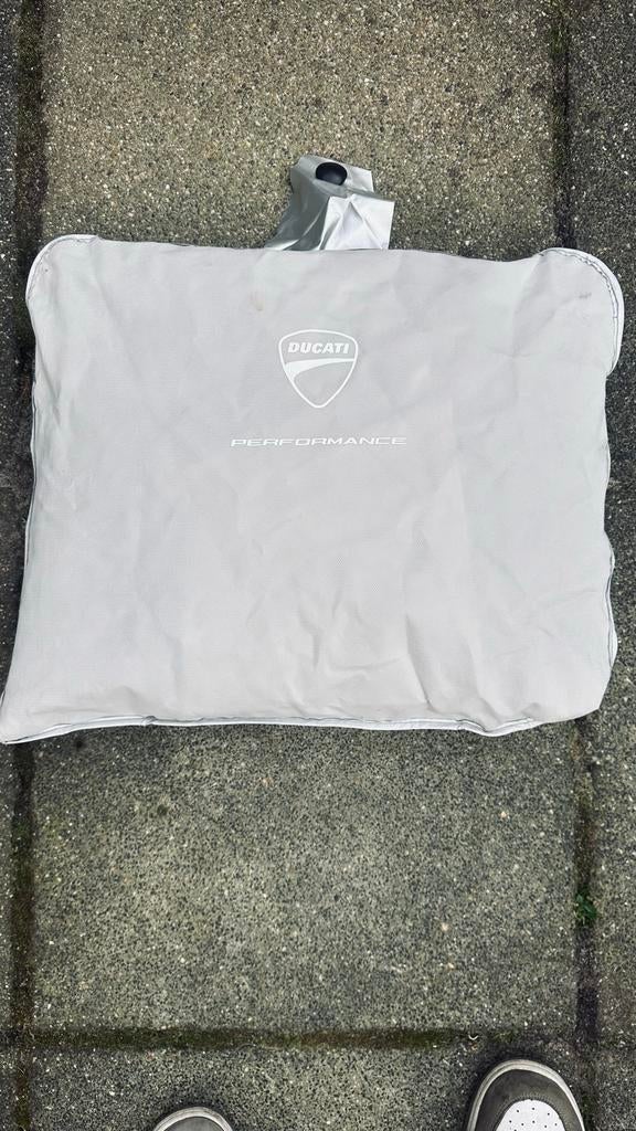 Ducati Performance Waterdichte Motorhoes - Warmte Reflectere, Motoren, Accessoires | Overige, Zo goed als nieuw, Ophalen of Verzenden