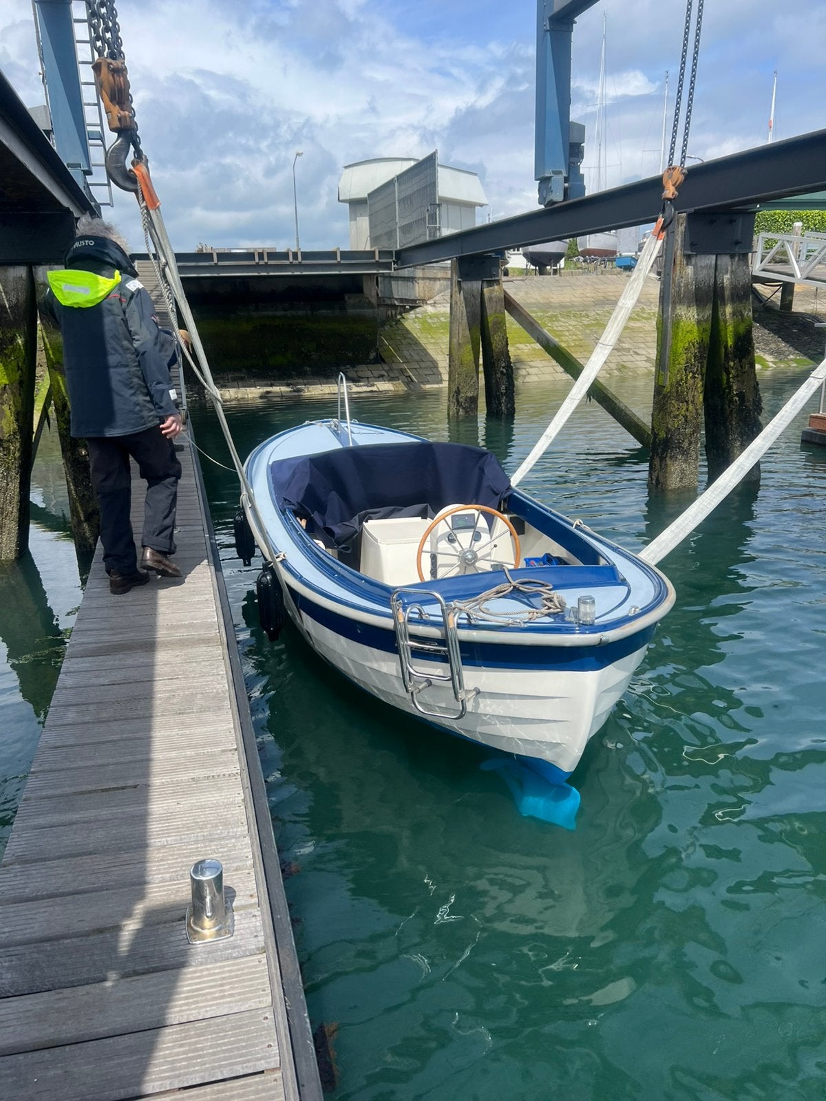 Electrische Saga sloep, Watersport en Boten, Sloepen, 70 cm, 5 pk, Nieuw, Ophalen of Verzenden