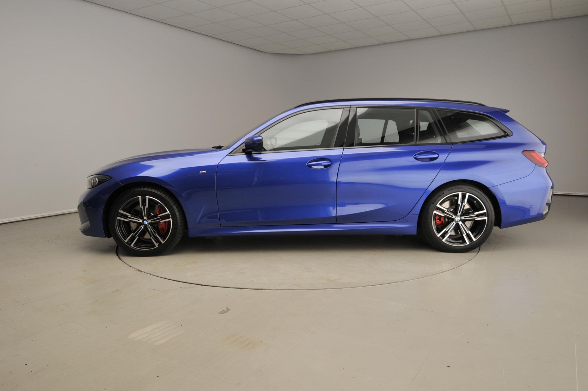 BMW 3 Serie Touring 330i xDrive | M-Sportpakket | LED | Navi, Auto's, Automaat, Stof, 4 cilinders, Met garantie (alle)