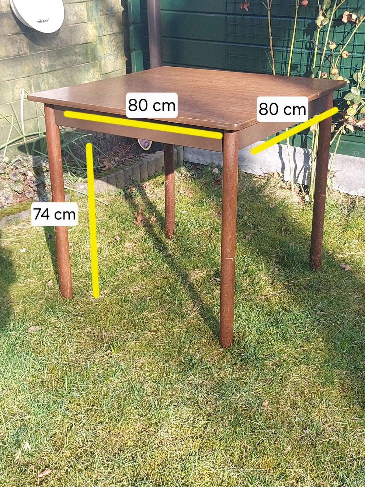Mooie bruine tafel (80 - 80 - 74 cm), Antiek en Kunst, Ophalen