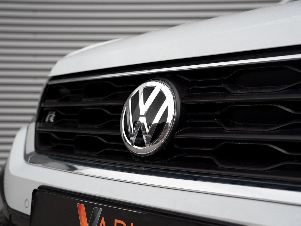 Volkswagen T-Roc 2.0 TSI 4Motion Sport Business R Akra Pano, Automaat, Stof, Gebruikt, Zwart