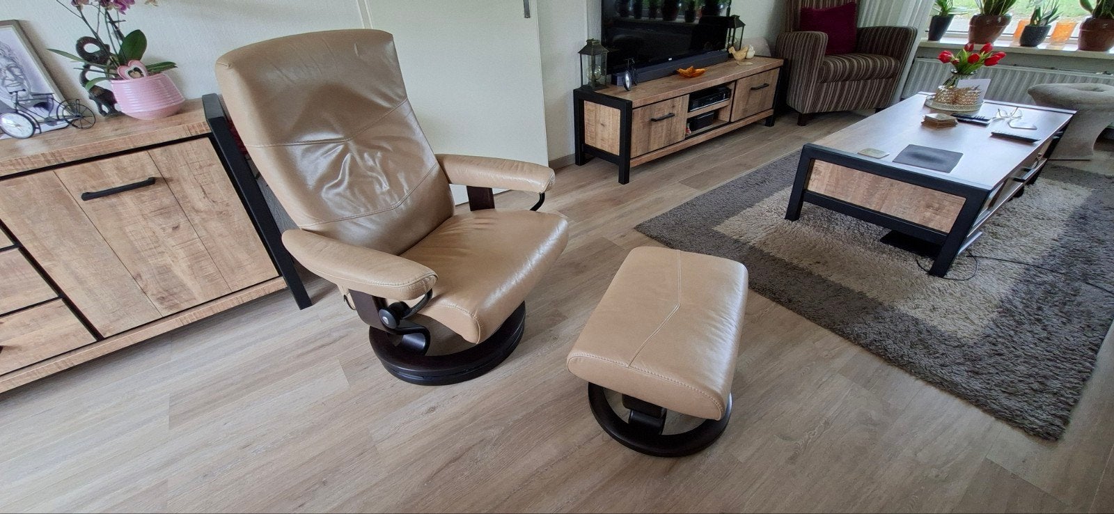 Stresless relaxstoel met hocker, Ophalen, Gebruikt, 50 tot 75 cm