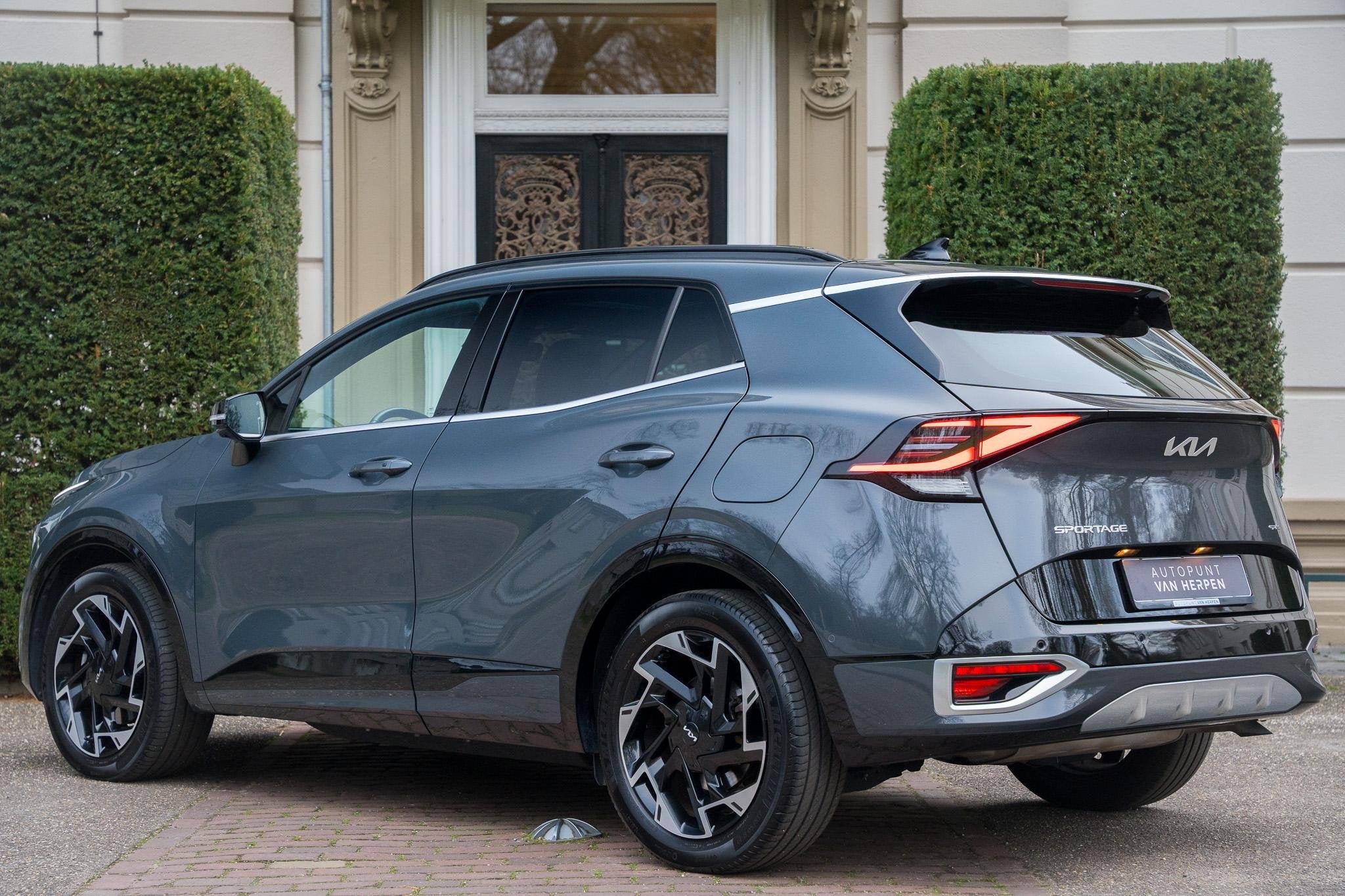 Kia Sportage 1.6 T-GDi Plug-in Hybrid AWD GT-PlusLine PANO |, Auto's, Automaat, 14 kWh, Gebruikt, Euro 6