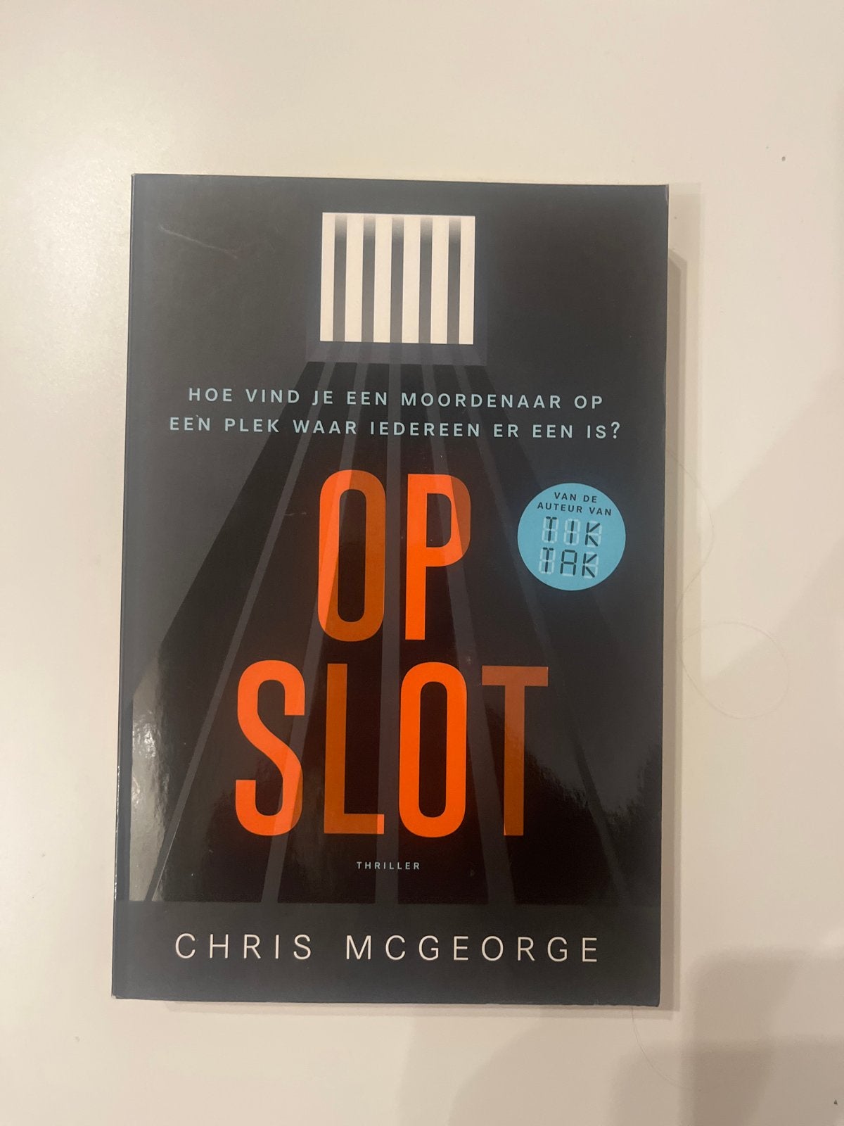 Op Slot - Chris McGeorge (Thriller), Boeken, Ophalen of Verzenden, Zo goed als nieuw, Wereld overig