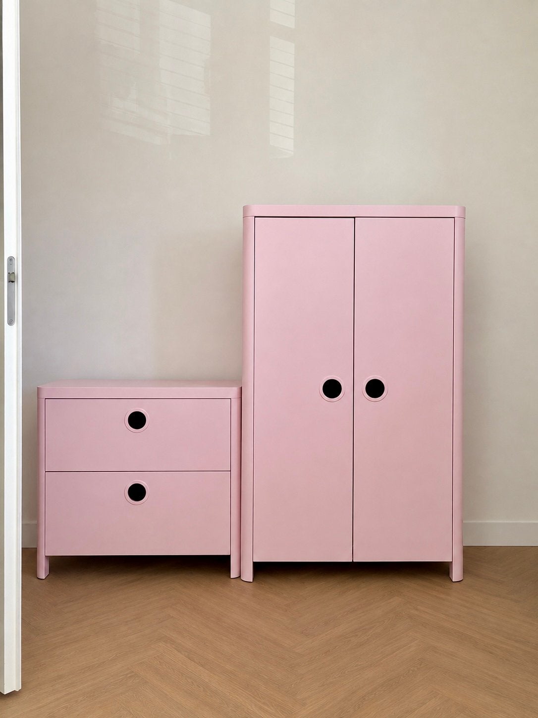 Busunge kledingkast en ladekast roze ikea, Kinderen en Baby's, Kinderkamer | Commodes en Kasten, Ophalen of Verzenden, Gebruikt