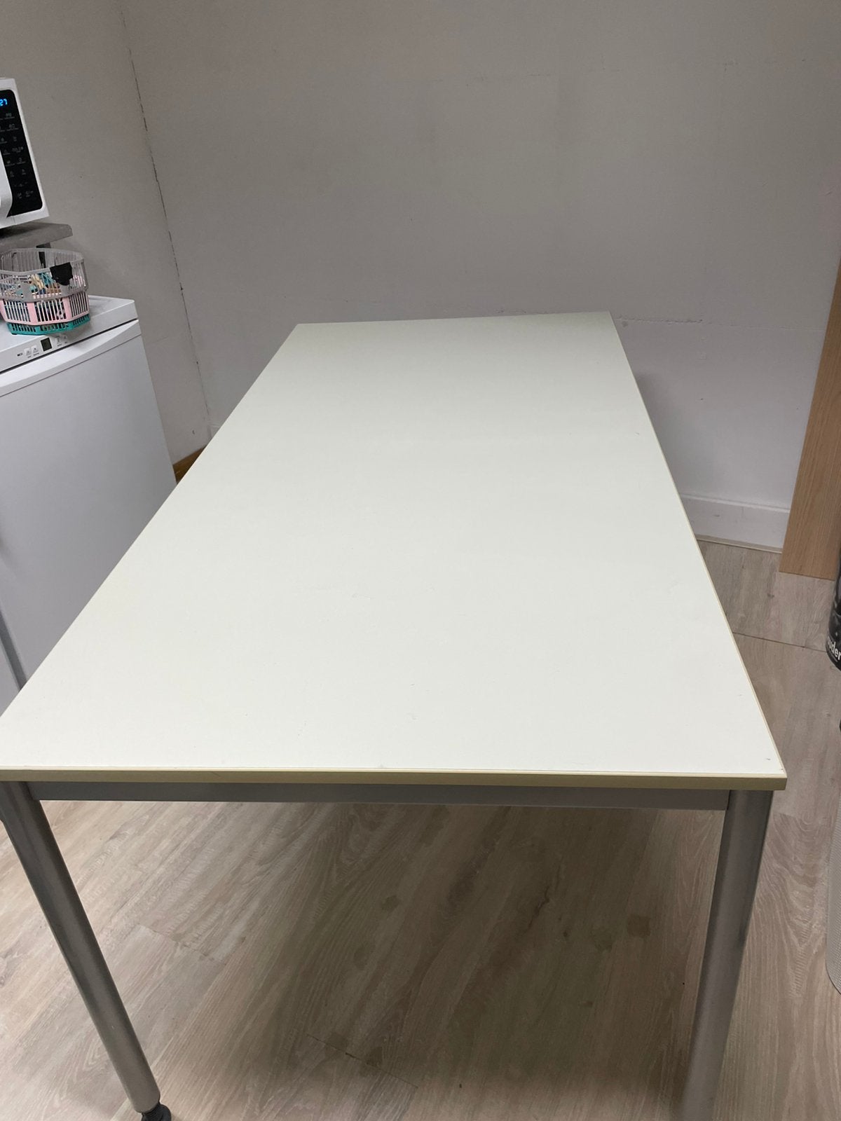 IKEA tafel met lichte gebruiks sporen. ., Ophalen, Gebruikt, Rechthoekig, 50 tot 100 cm