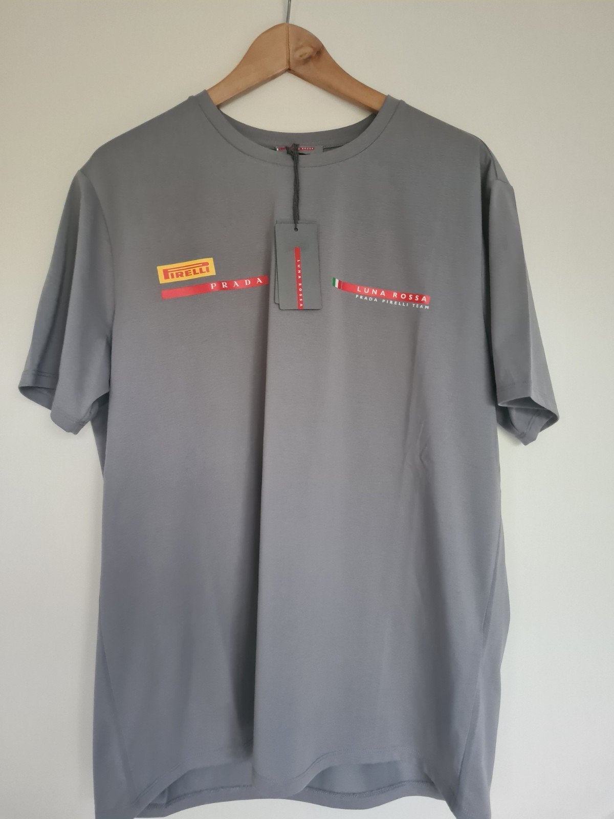 Prada Sport Luna Rossa Rossa Pirelli t-shirt, Maat 52/54 (L), Verzenden, Nieuw, Prada
