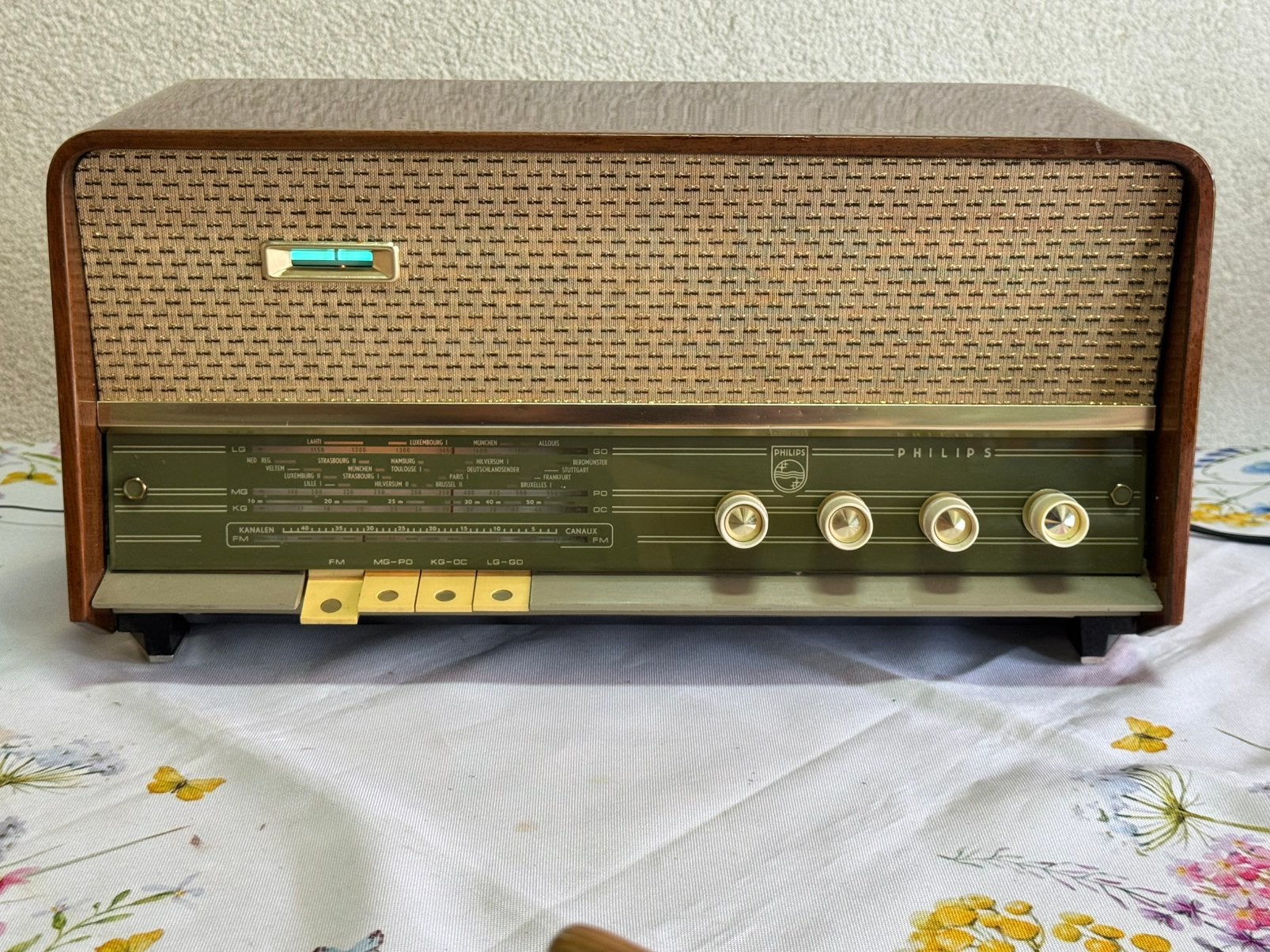 Oud lampenradiootje philips perfect spelend vaste pr ophalen, Ophalen