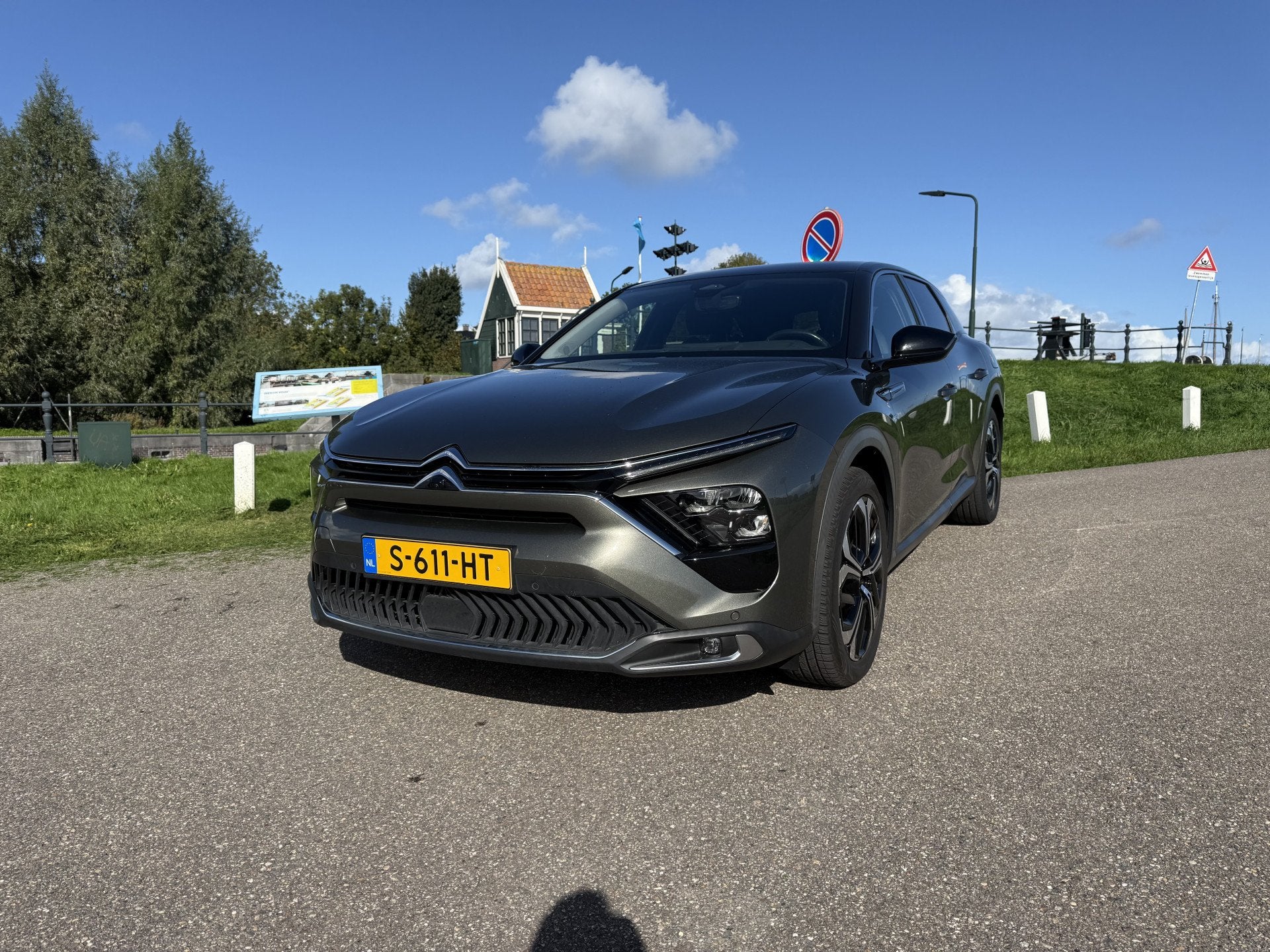Citroën C5 X 1.6 Plug-in Hybrid 225 Shine bj2022/hybride/36, Auto's, 1350 kg, Gebruikt, Leder, Hybride Elektrisch/Benzine