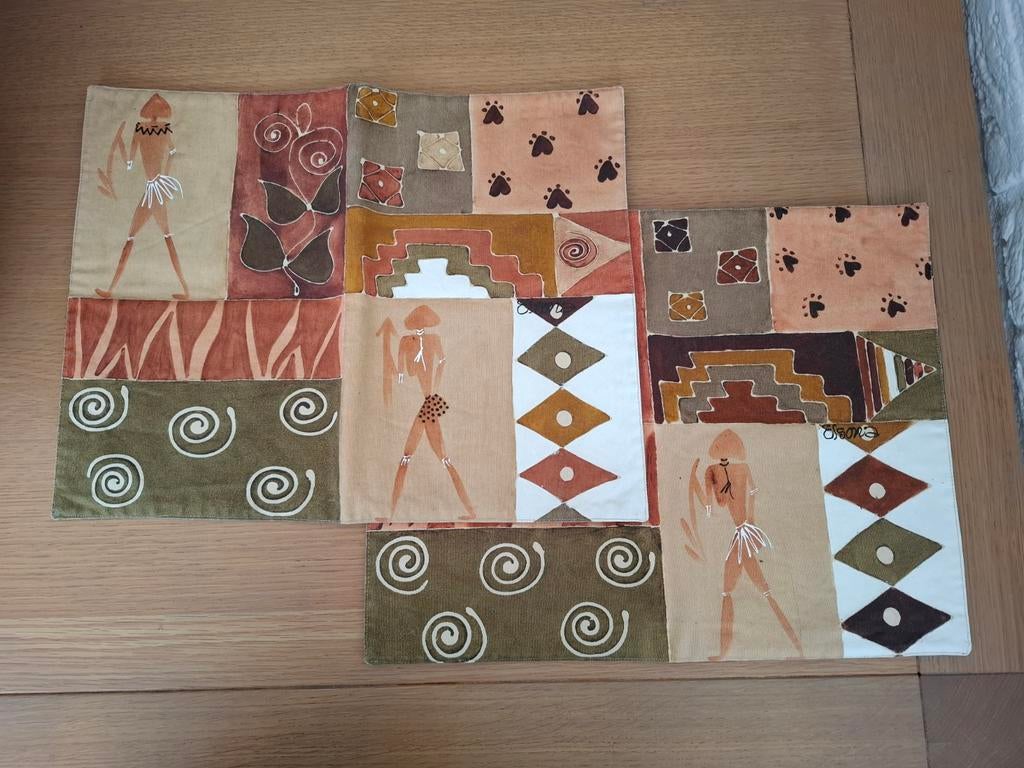 (M) Set van 2 Elsona placemats. Zuid-Afrika. Handgeschilderd, Ophalen of Verzenden, Zo goed als nieuw, Bruin, Placemat