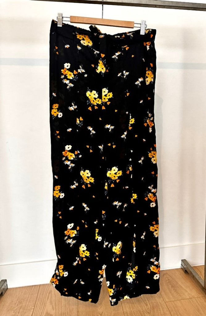 H&M Dived bloemenbroek maat 44 – dames broek met split, H&M, Verzenden, Zwart, Maat 42/44 (L)