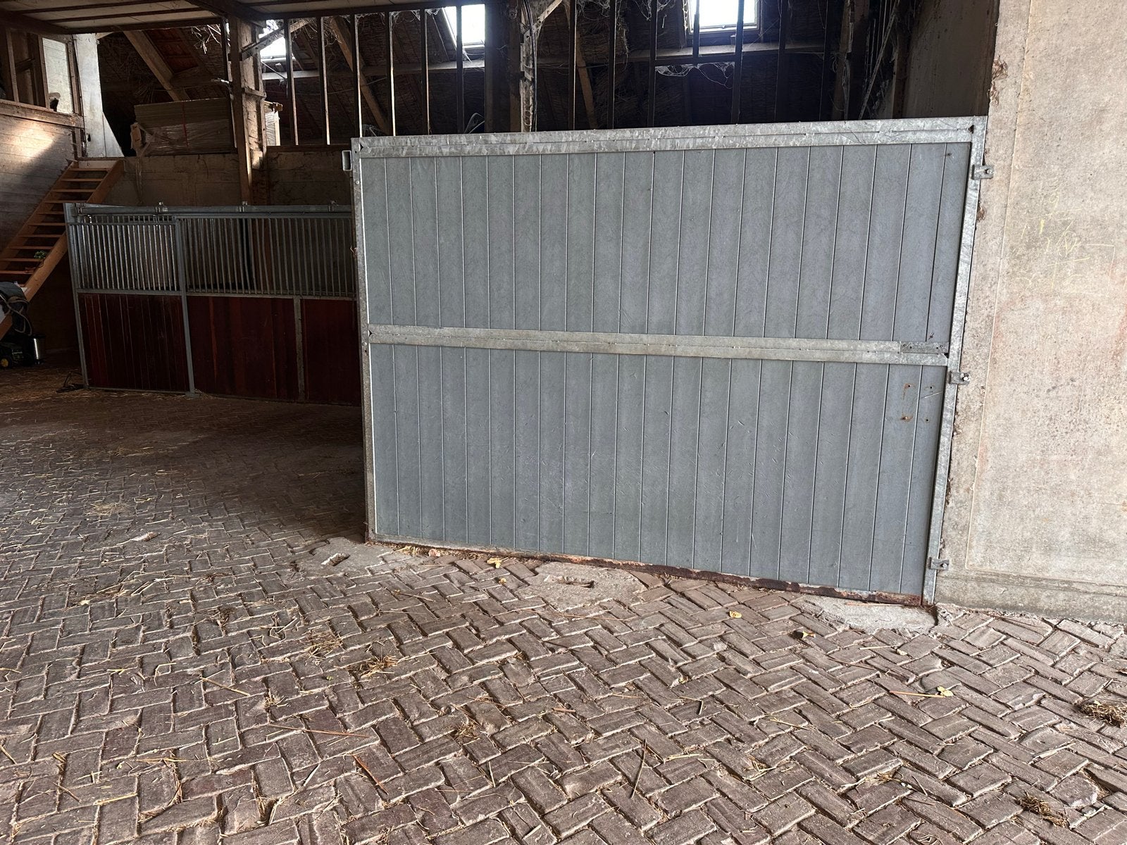 Boxwand / paardenbox / voorwand, Dieren en Toebehoren, Ophalen, Gebruikt, Veelzijdigheid
