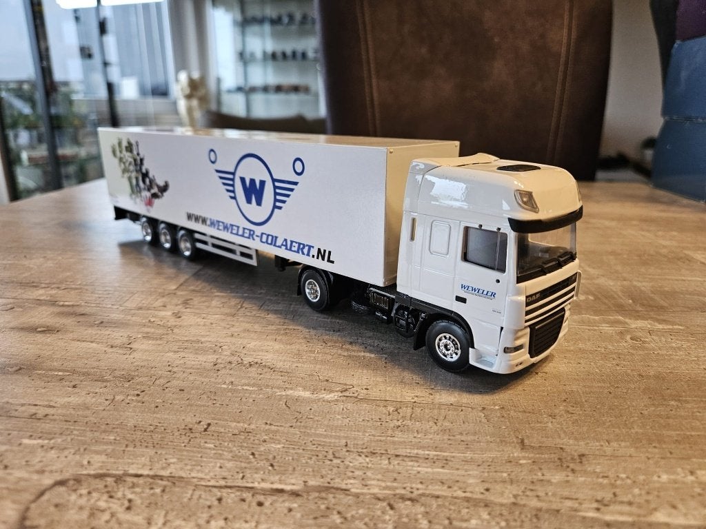 DAF XF 105, Hobby en Vrije tijd, Ophalen of Verzenden, Zo goed als nieuw, Bus of Vrachtwagen, Lion Toys
