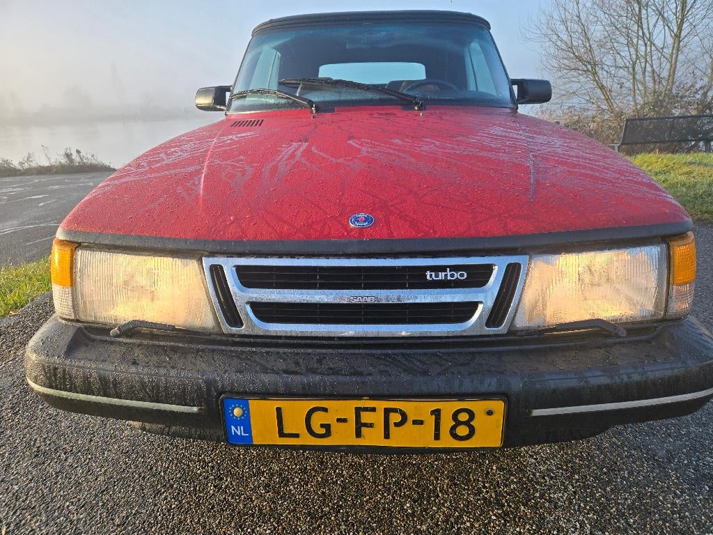 Saab 900 2.0T 16Turbo Cabrio AUT 1987 Rood Belastingvrij, Auto's, Automaat, 4 cilinders, Cabriolet, Leder