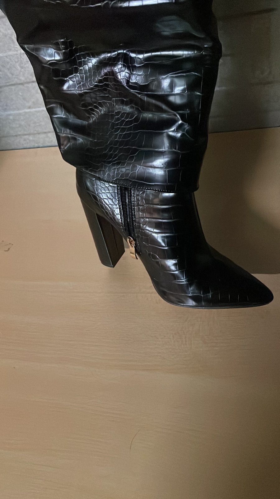 Krokodillen laarzen maat 39, Kleding | Dames, Ophalen of Verzenden, Zo goed als nieuw, Zwart, Hoge laarzen