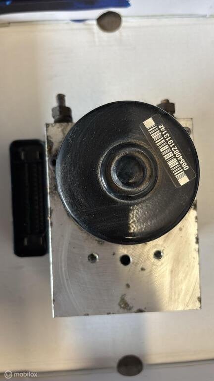 ABS pomp Volvo XC90 I ('02->) P30643979, Gebruikt, Ophalen of Verzenden, Volvo, Volvo