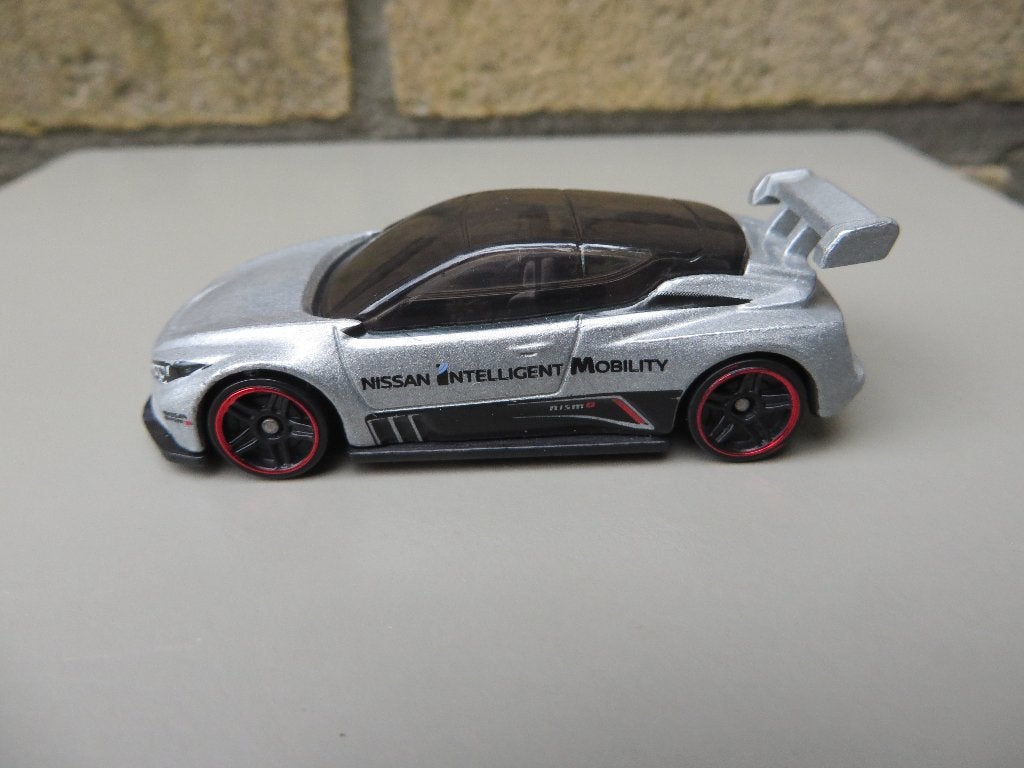 Hotwheels Nissan Leaf NISMO, Hobby en Vrije tijd, Modelauto's | Overige schalen, Ophalen of Verzenden, Gebruikt, Auto