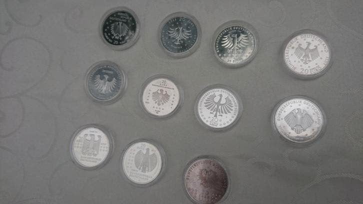11 Duitse 20 euromunten, Ophalen of Verzenden, Duitsland, 2 euro, Geboorte of Huwelijk