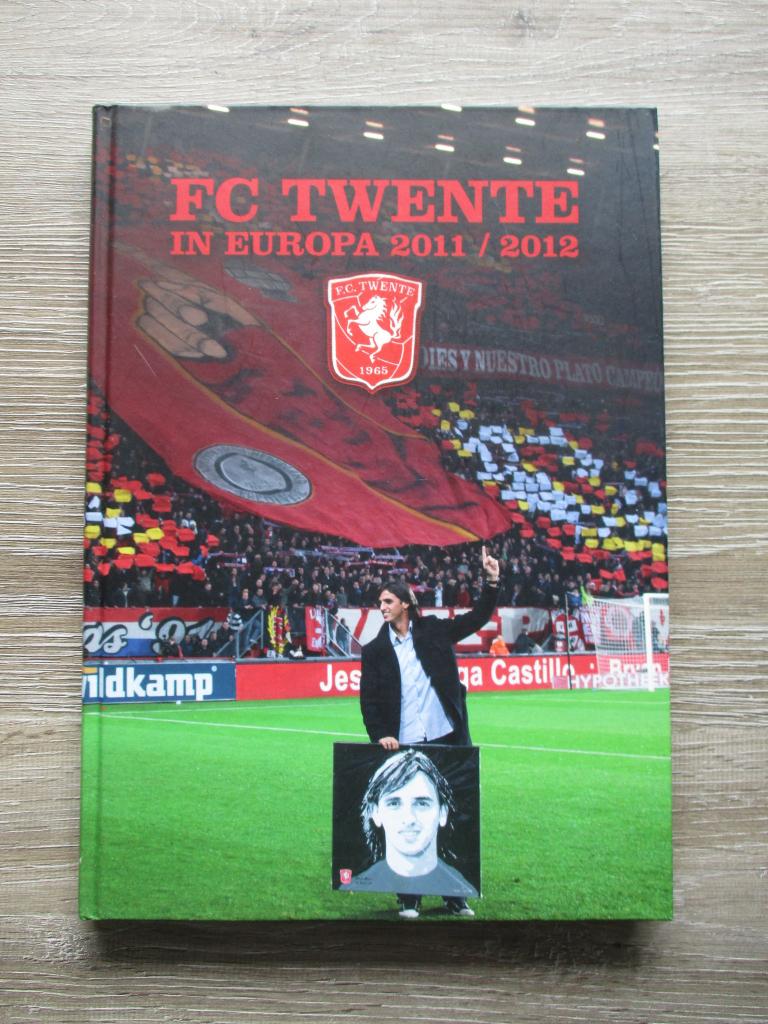 FC Twente in Europa 2011/2012, Ophalen of Verzenden, Gelezen, Watersport en Hengelsport