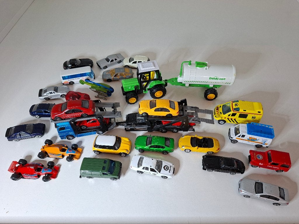 Diverse speelgoed auto's (auto's, ambulance, politiewagen), Ophalen of Verzenden, Gebruikt