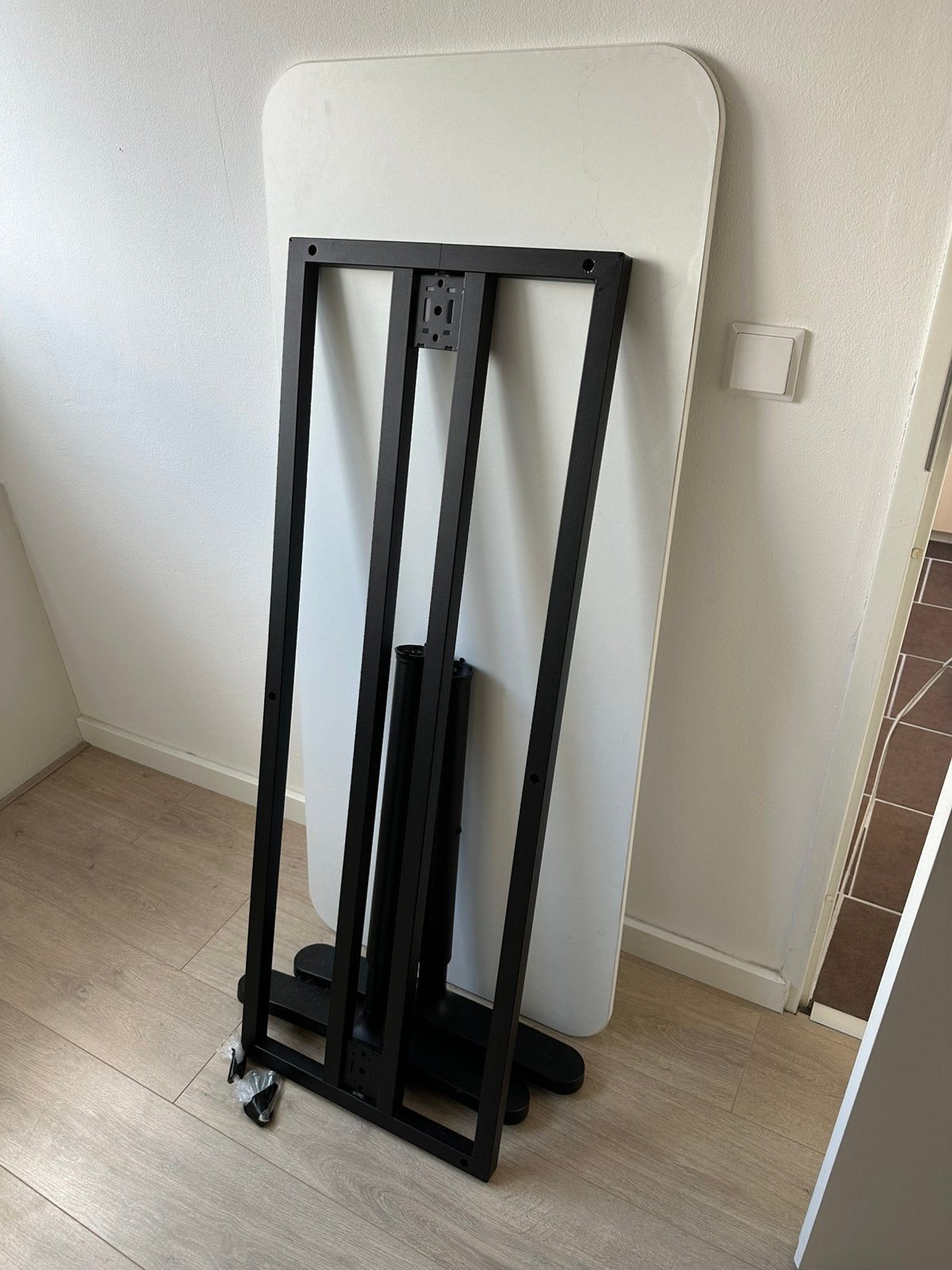 Ikea Bekant bureau wit, Ophalen, Gebruikt