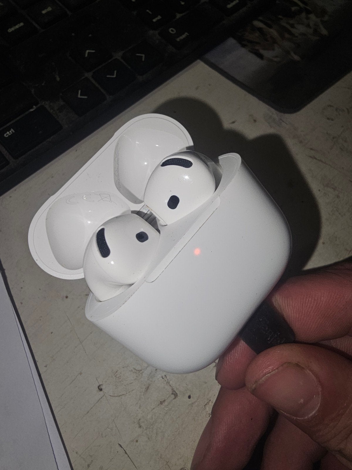 Gevonde: Apple AirPods Pro (4e generatie), Draadloos, In-ear, Gebruikt, Ophalen of Verzenden