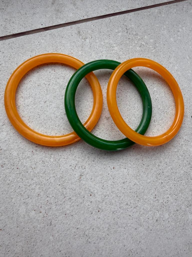 Set van 3 Vintage Bakelieten Armbanden - Oranje & Groen, Kleding | Dames, Riemen en Ceinturen, Ophalen of Verzenden, Zo goed als nieuw