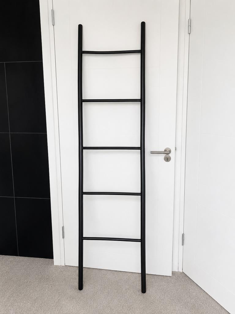 Zwarte decoratieve ladder, Huis en Inrichting, Woonaccessoires | Overige, Zo goed als nieuw, Metaal, Zwart, Modern, Ophalen