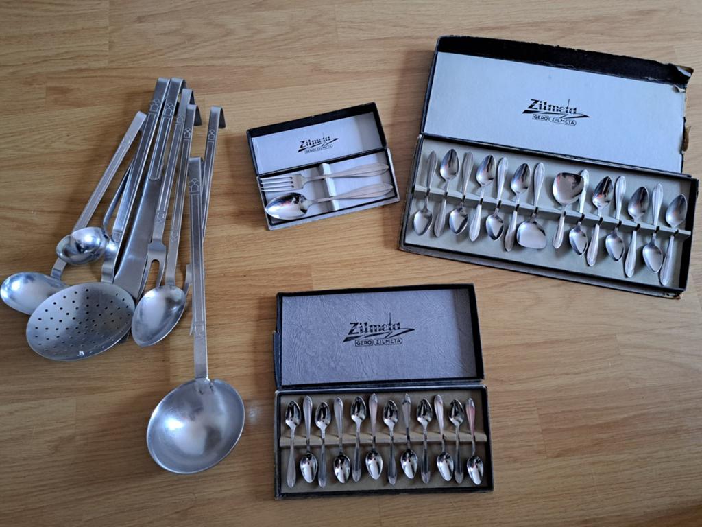 Gero Zilmeta bestek + doos advocaat & desert lepeltjes, Overige typen, Ophalen of Verzenden, Zo goed als nieuw, Overige materialen