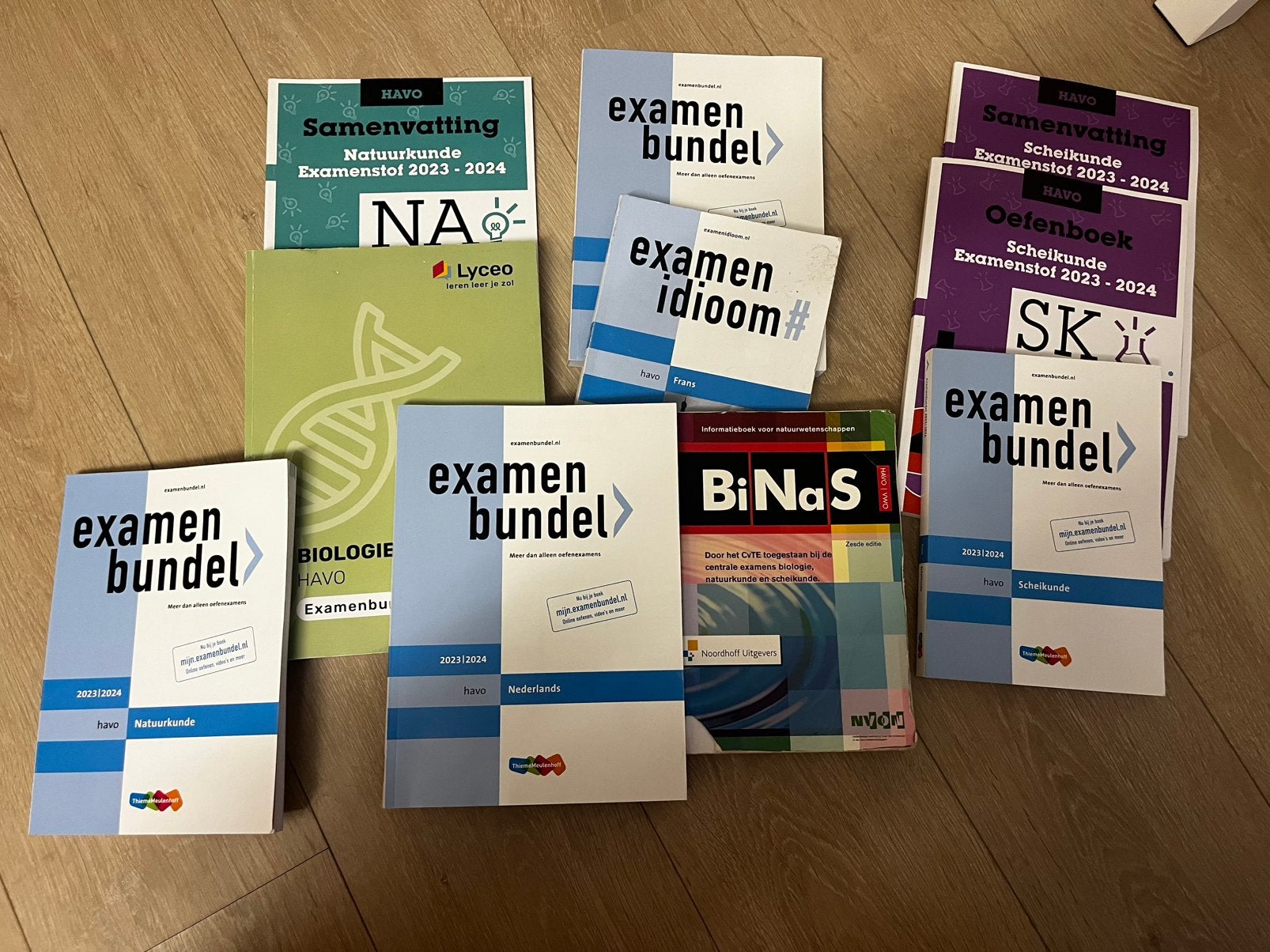 HAVO examenbundels 2023/2024 – N&G / N&T – diverse vakken, Ophalen of Verzenden, Zo goed als nieuw, HAVO, Overige vakken