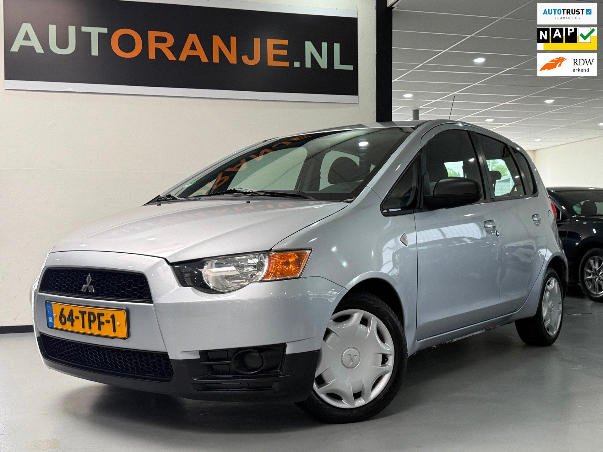 Mitsubishi Colt 1.1 Edition One-Airco-APK-NAP!, Auto's, Euro 5, Gebruikt, Metallic lak, Colt