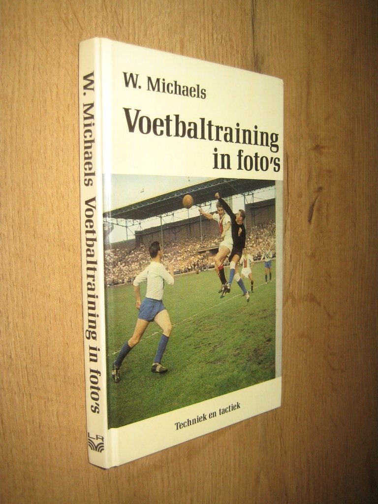diverse voetbaltrainings boeken (voetbal training), Boeken, Ophalen of Verzenden, Zo goed als nieuw, Balsport