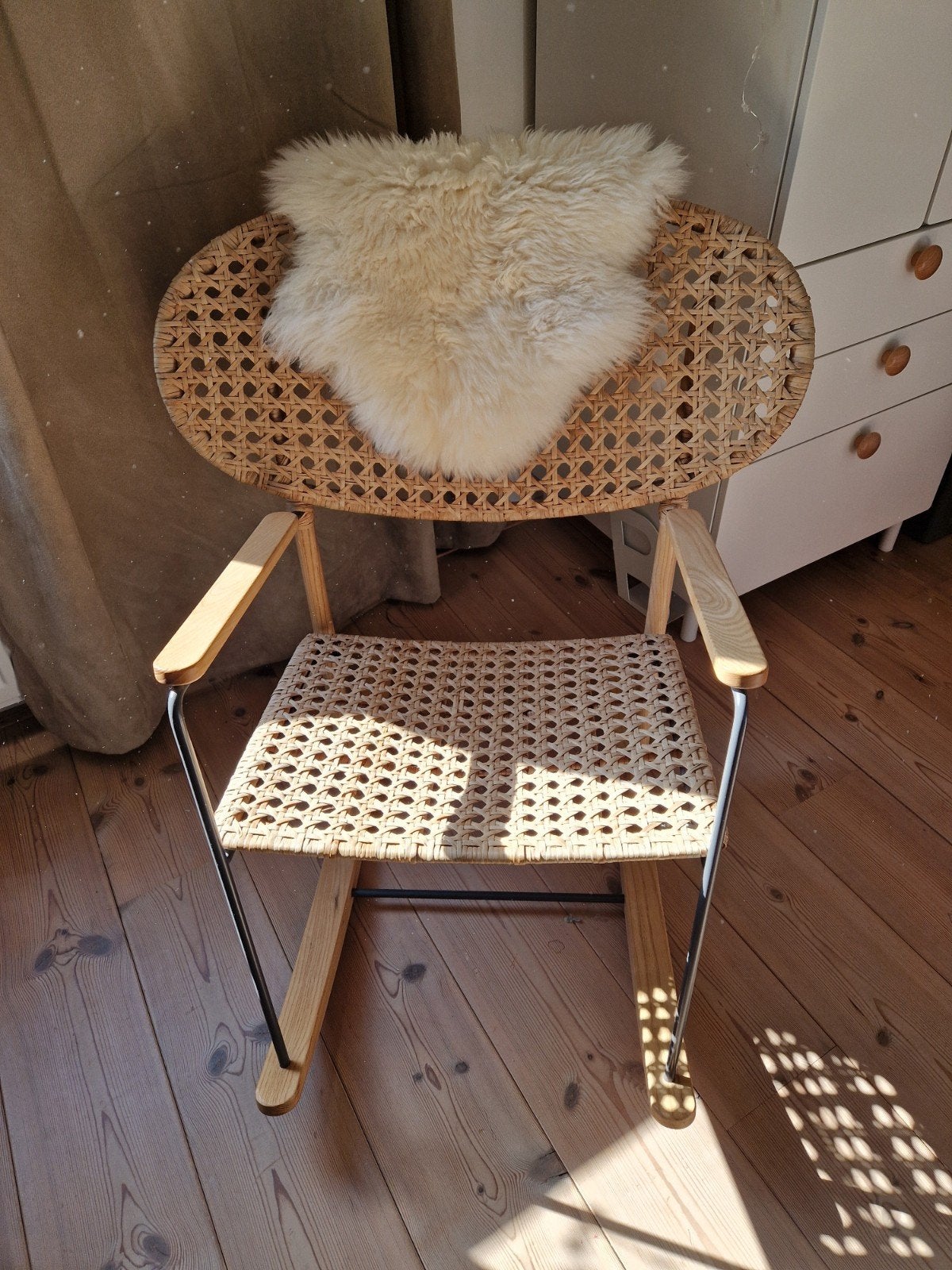 Rieten schommelstoel, Huis en Inrichting, Ophalen, Gebruikt, Riet of Rotan, Eén