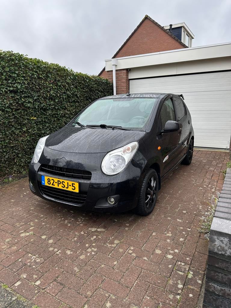 Suzuki Alto 1.0 2011 Zwart, Voorwielaandrijving, Stof, 200 kg, 4 stoelen