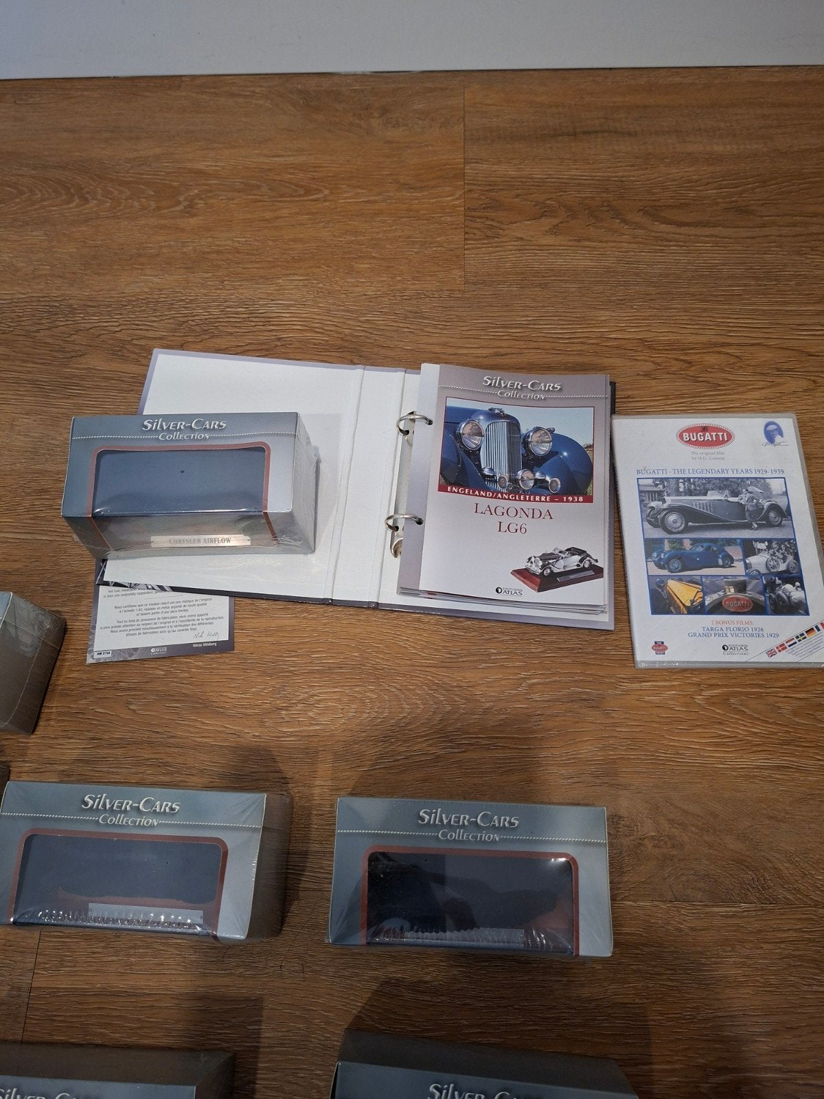 verzameling verzilverde oltimer auto's, Ophalen, Nieuw