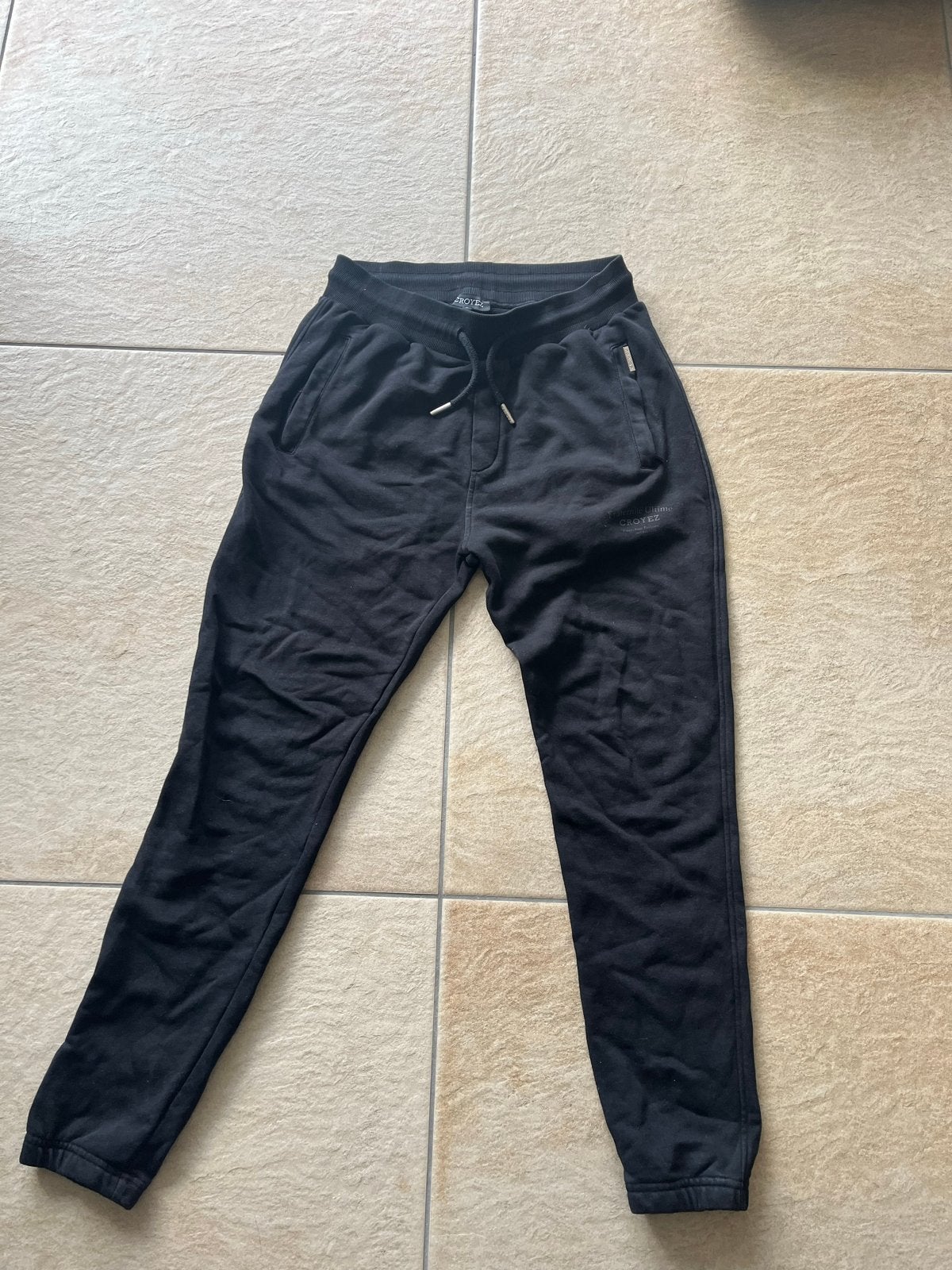 CROYEZ Zwarte Joggingbroek Maat M, Ophalen of Verzenden, Zo goed als nieuw, Maat 48/50 (M), Zwart